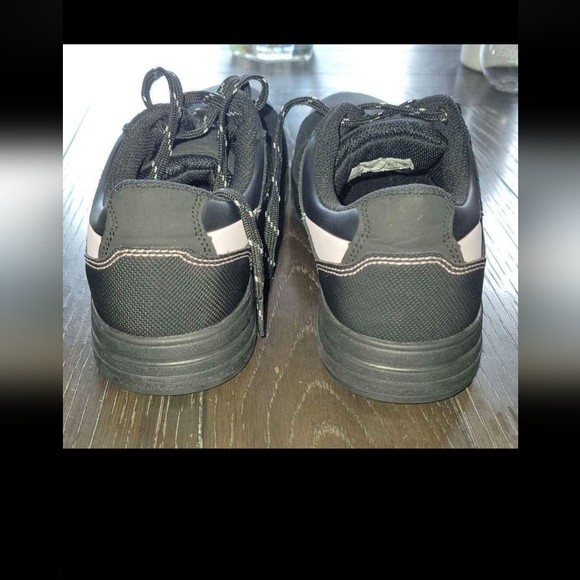 Women's 9½ Steel Toe Shoes Black With White. Oil & Slip Resistant - Picture 3 of 8